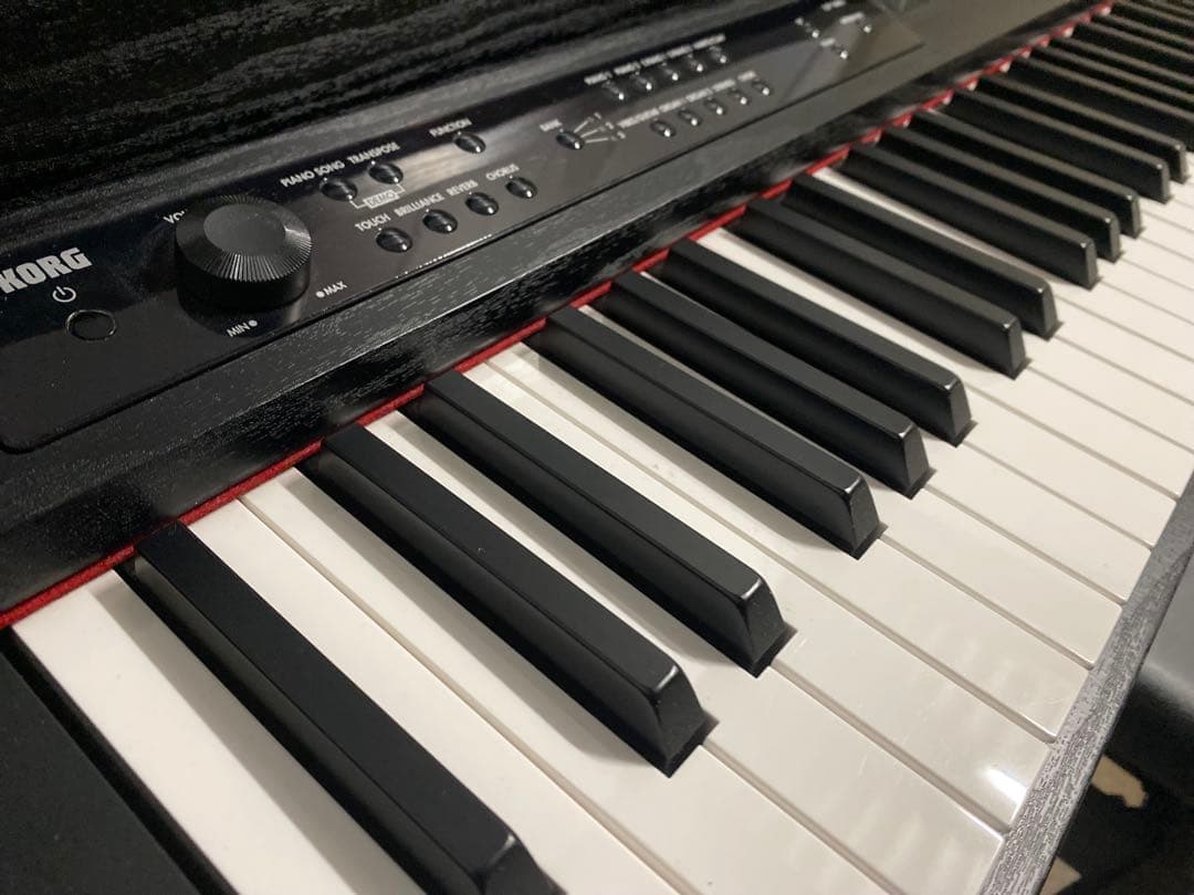 電子ピアノ　KORG LP380 コンパクトタイプ