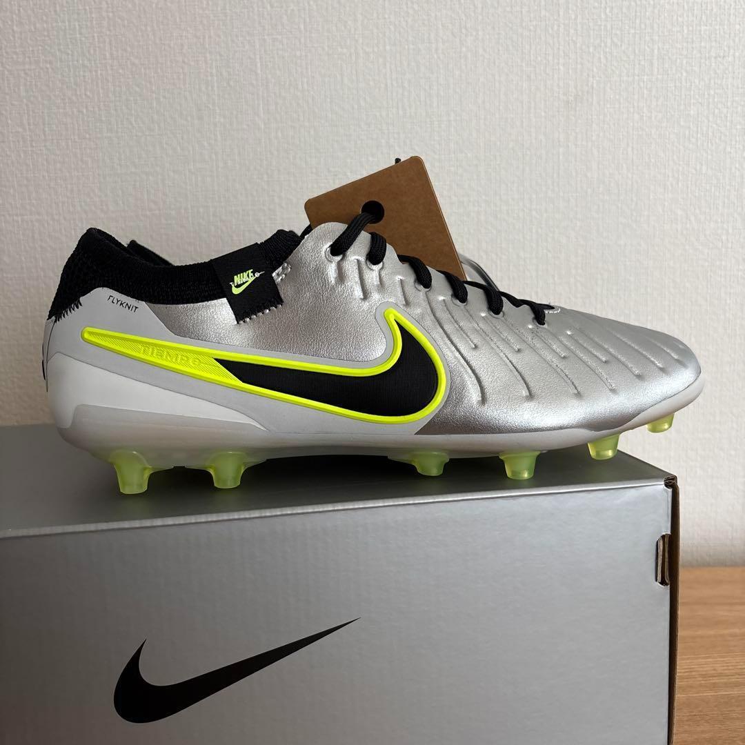 26cm　ナイキ　サッカー　スパイク　ティエンポ レジェンド 　DV4330