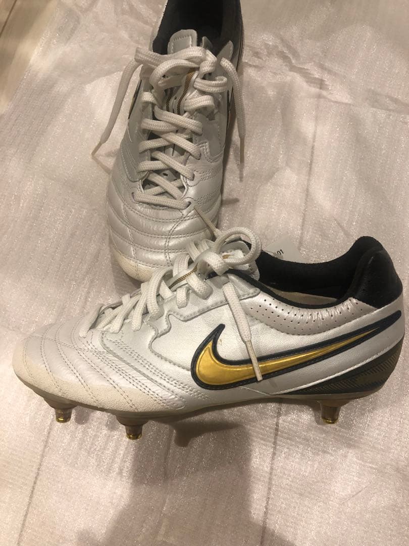 [新品•未使用]Nike サッカースパイク シューズ スーパーリゲラ2