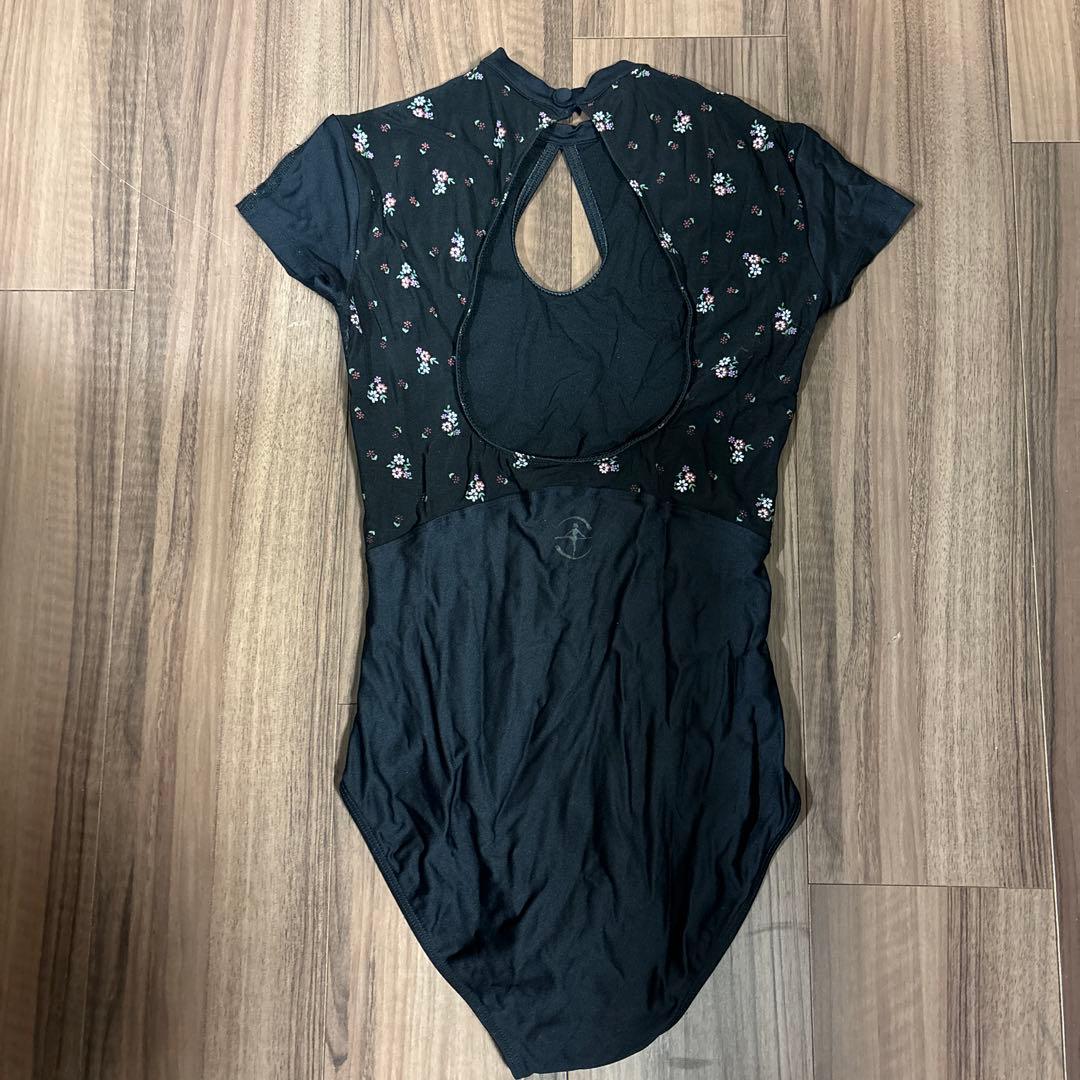Wear Moi 黒 フラワープリント レオタード