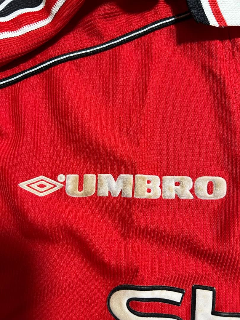 マンチェスター・ユナイテッド UMBRO（アンブロ）製 サッカーユニフォーム　M