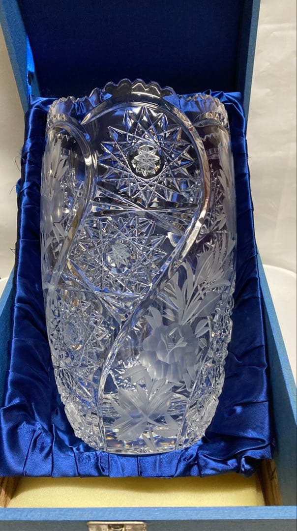 高級クリスタルガラス 花瓶 彫刻模ボックス