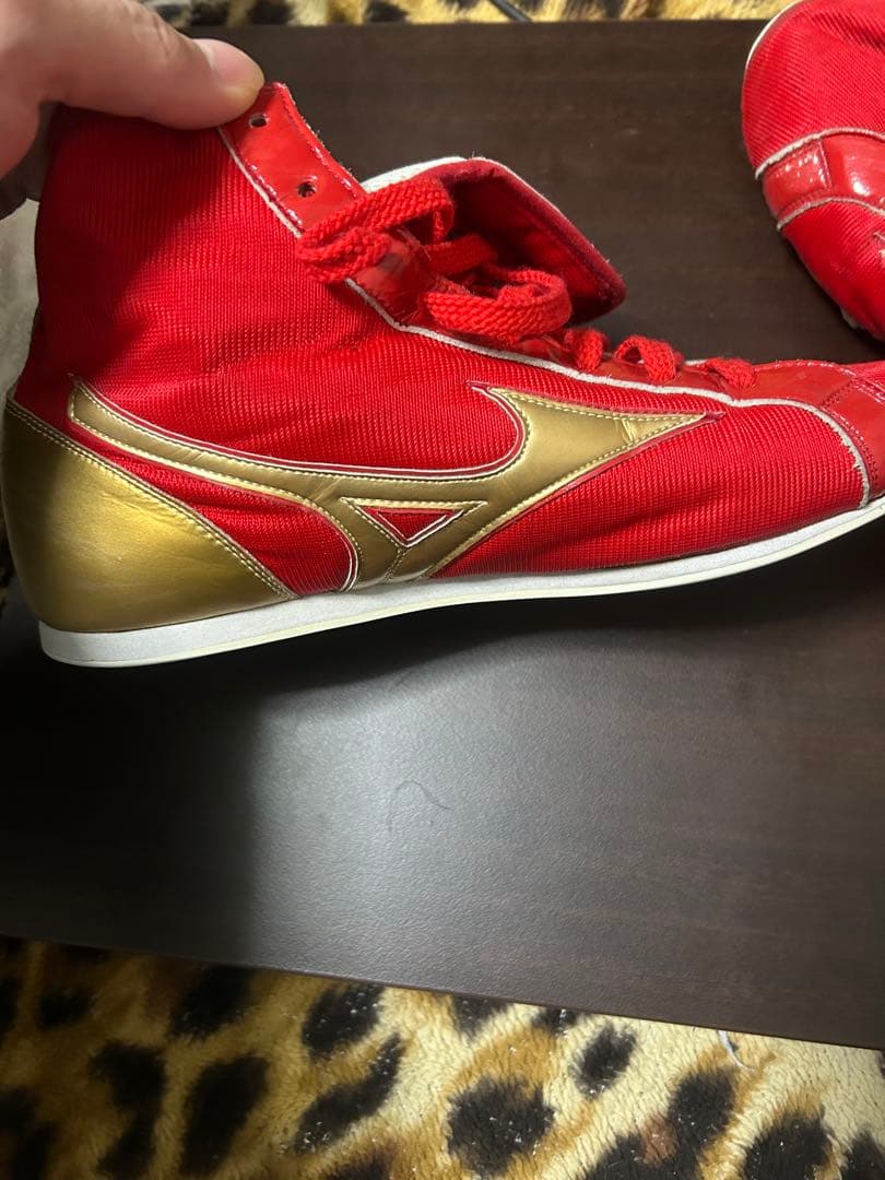 Mizuno ボクシングシューズ 赤金 ハイカット