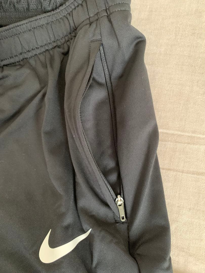 ナイキ トレーニングウェアセット