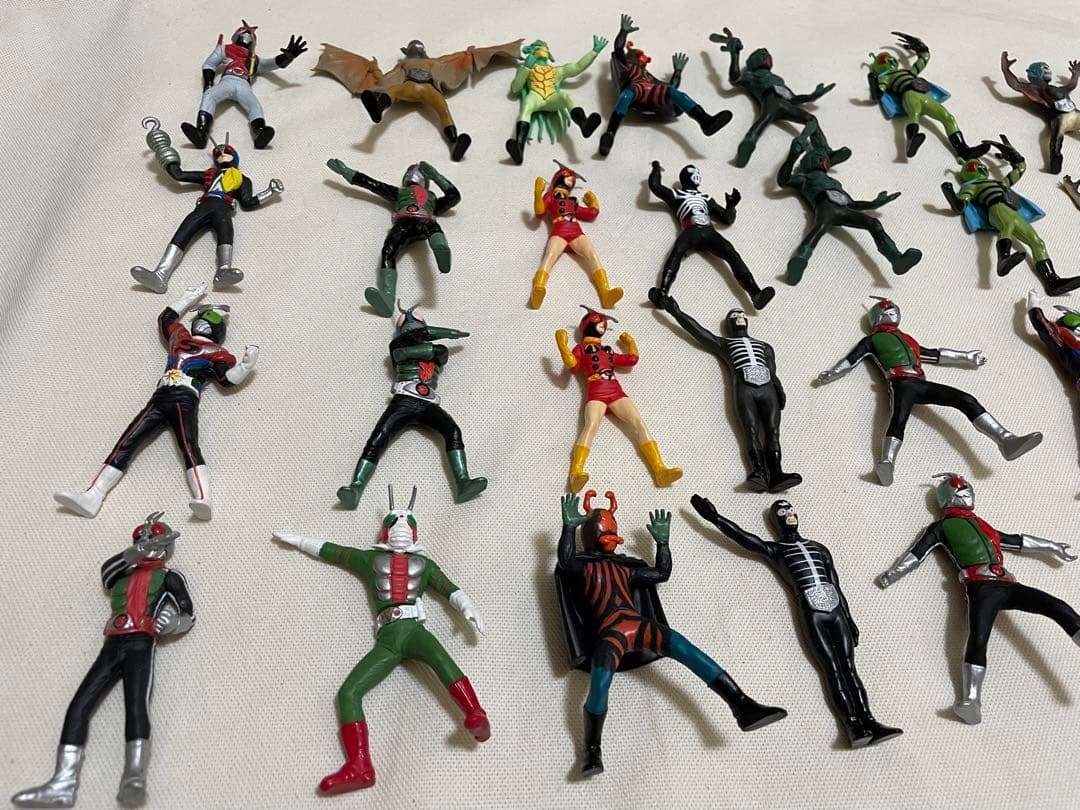 仮面ライダーHGガシャポン、昭和ライダー他色々47体！！