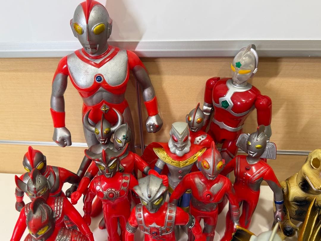 【激レア、当時物】ウルトラマンフィギュアと怪獣、ゴジラフィギュアセット31点