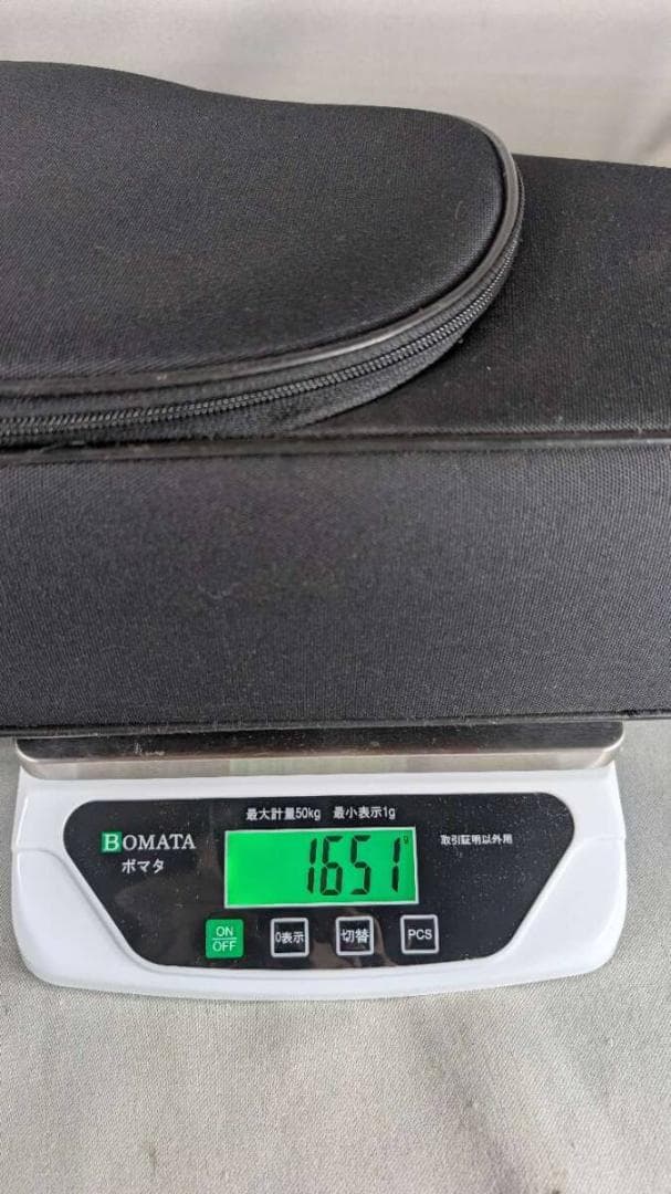 Super Light　バイオリンケース　4/4　軽量　重量1.65kg　57A