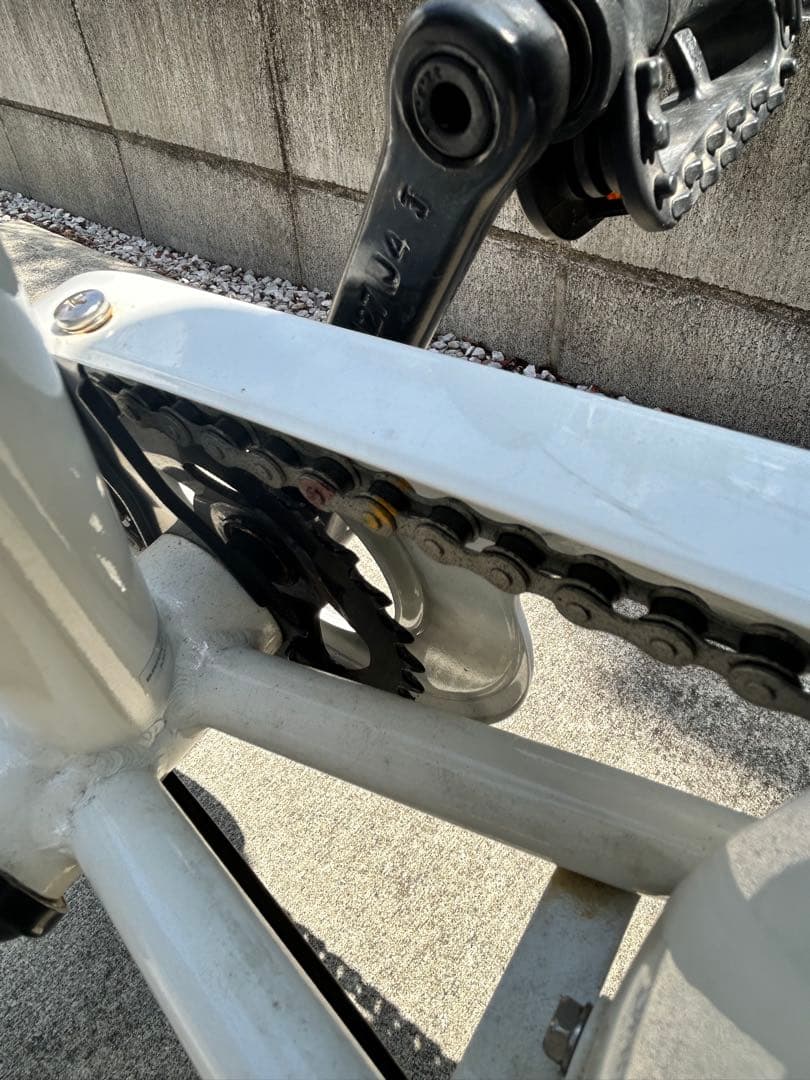 【最終値下げ】22インチbikke 子供用自転車 ホワイト 鍵付