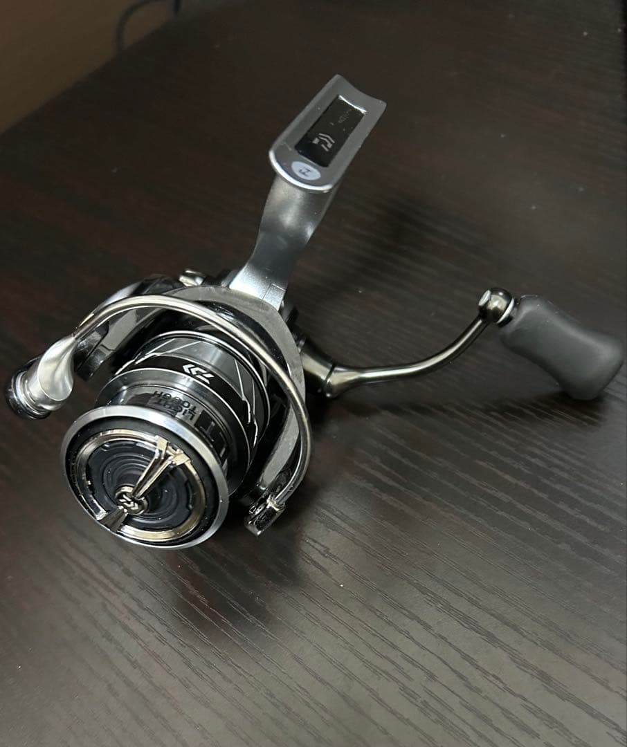 【美品】Daiwa カルディアLT2000S-XH スピニングリール　バス釣り