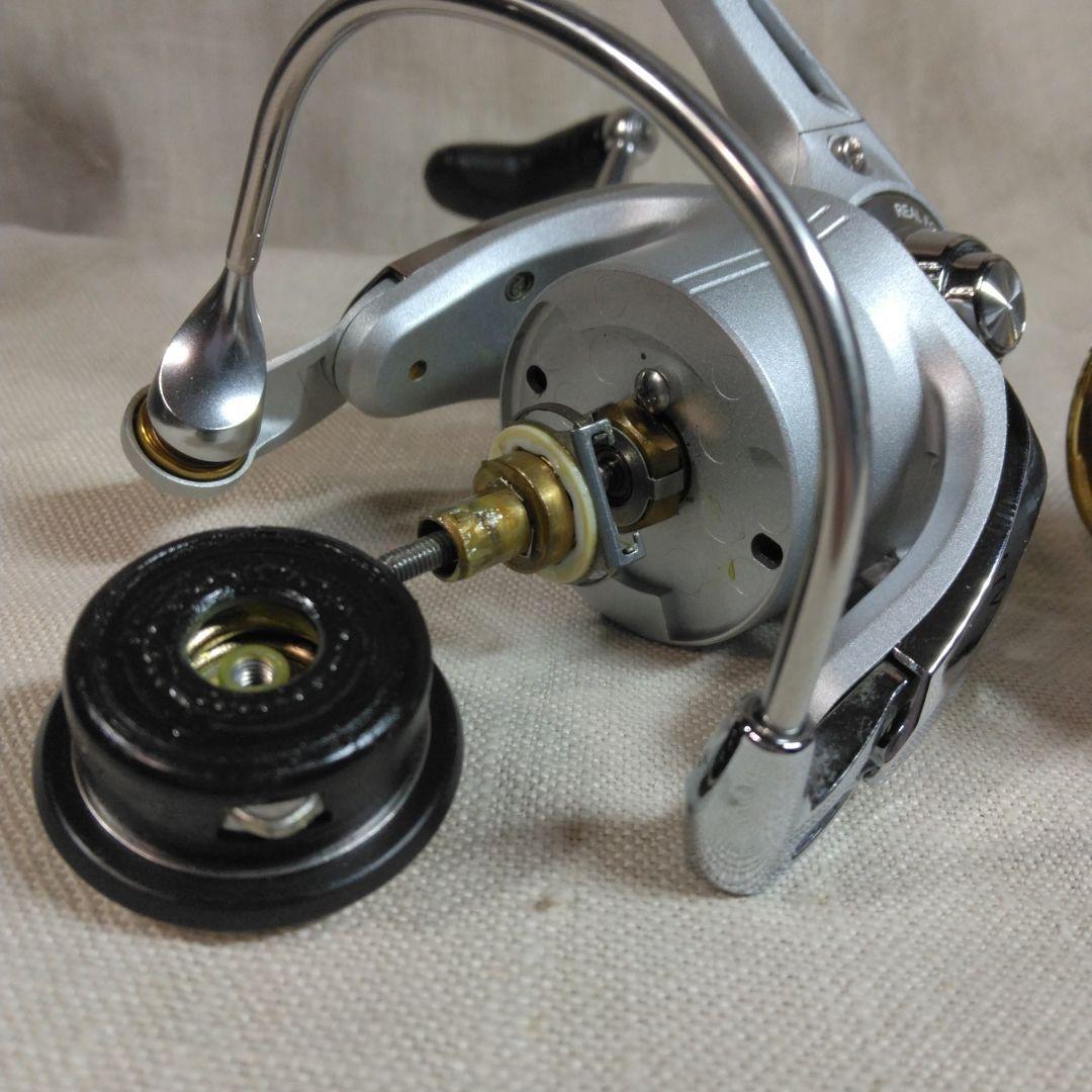 Daiwa LUVIAS 2500 スピニングリール