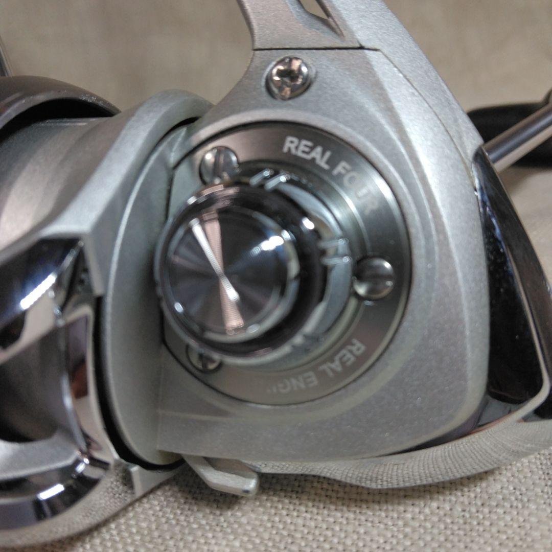 Daiwa LUVIAS 2500 スピニングリール