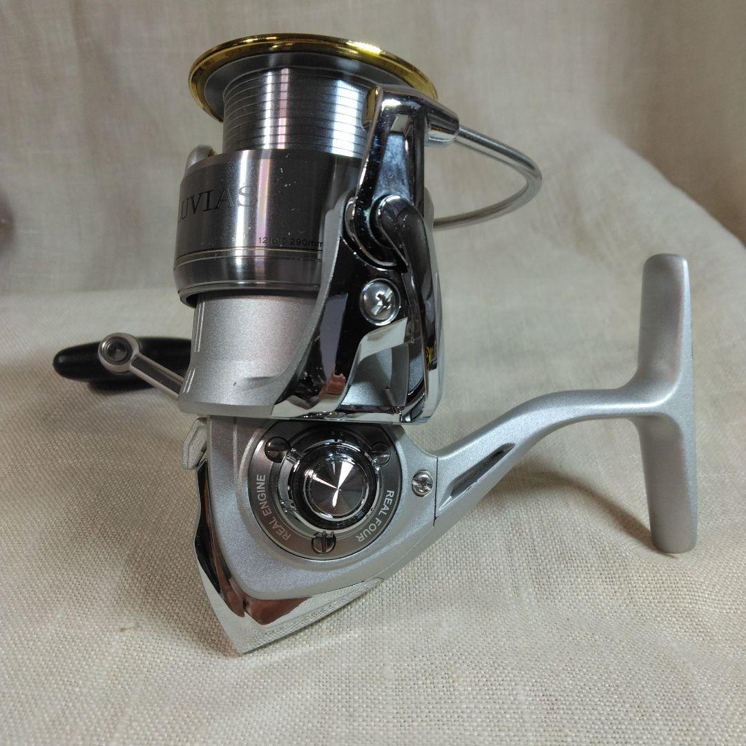 Daiwa LUVIAS 2500 スピニングリール