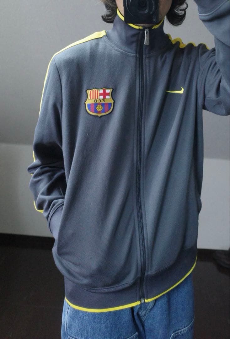 NIKEバルセロナトラックジャケットFCB刺繍ロゴ黒黄サッカー古着XL