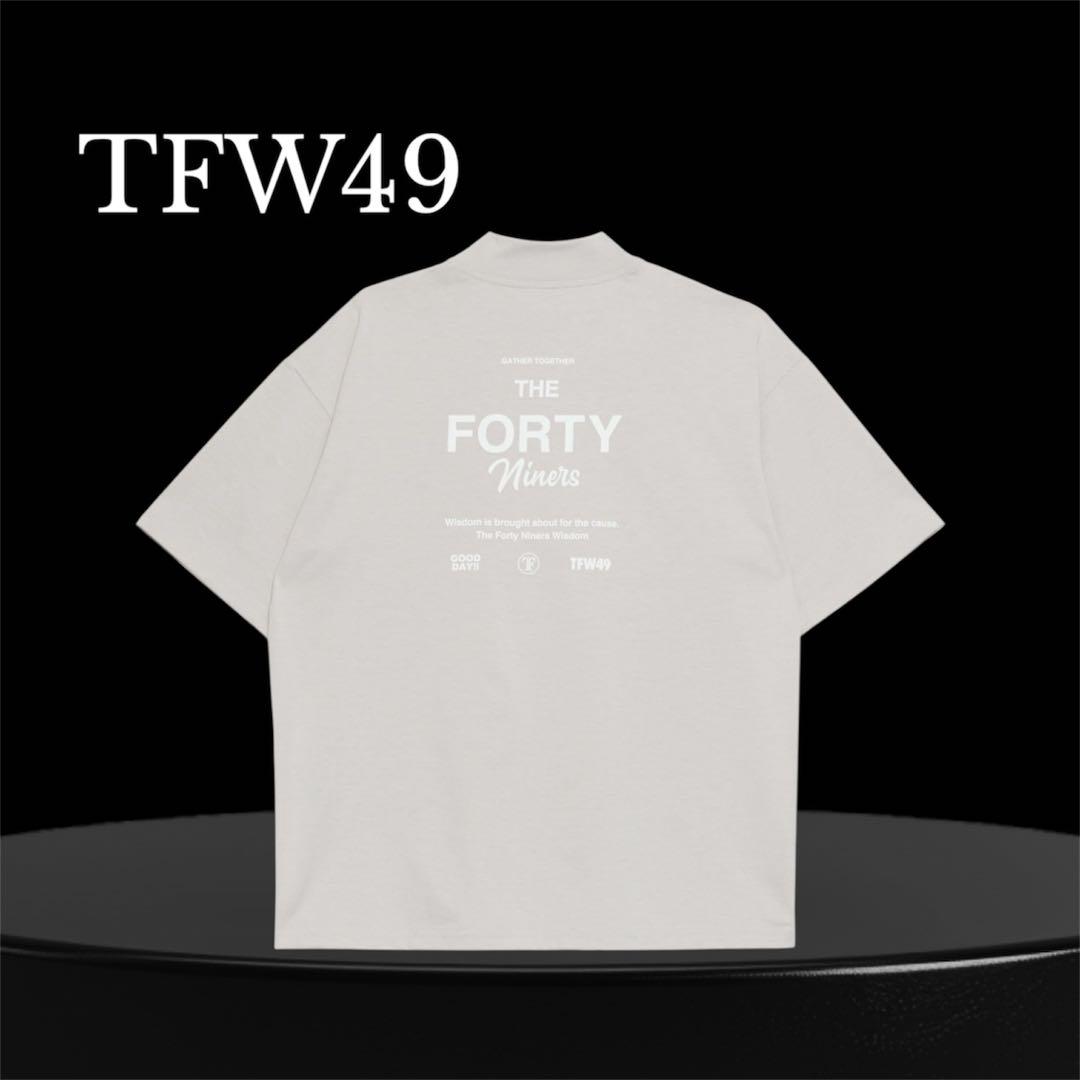完売品⭐️新品タグ付き⭐️TFW49 ベージュ　モックネック　M 2025新作