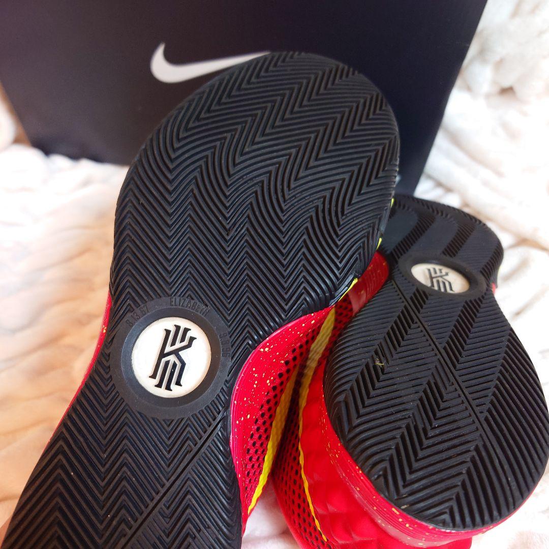 希少モデルNIKEカイリー1バスケットボールシューズ レッド×イエロー ナイキ