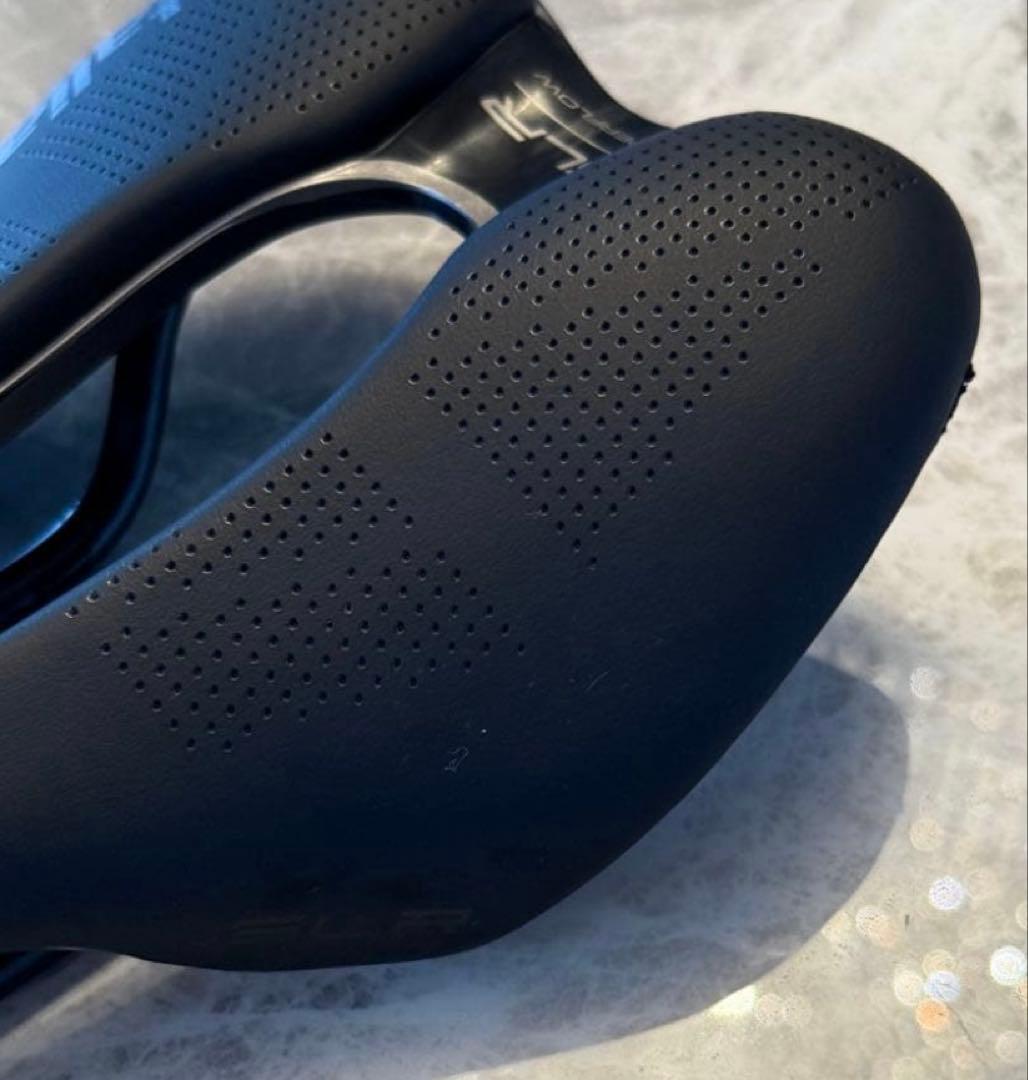Selle Italia SLR BOOST Superflow サドル130