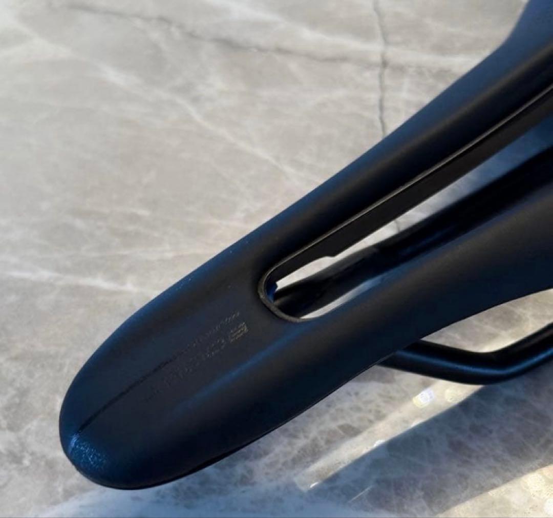 Selle Italia SLR BOOST Superflow サドル130