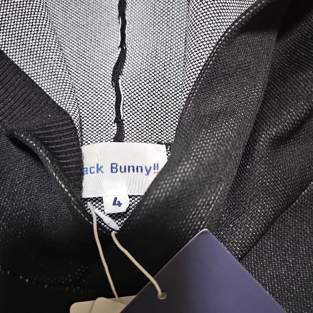 おーくん　最新　新品　JACKBUNNY フード付きトレーナー サイズ4