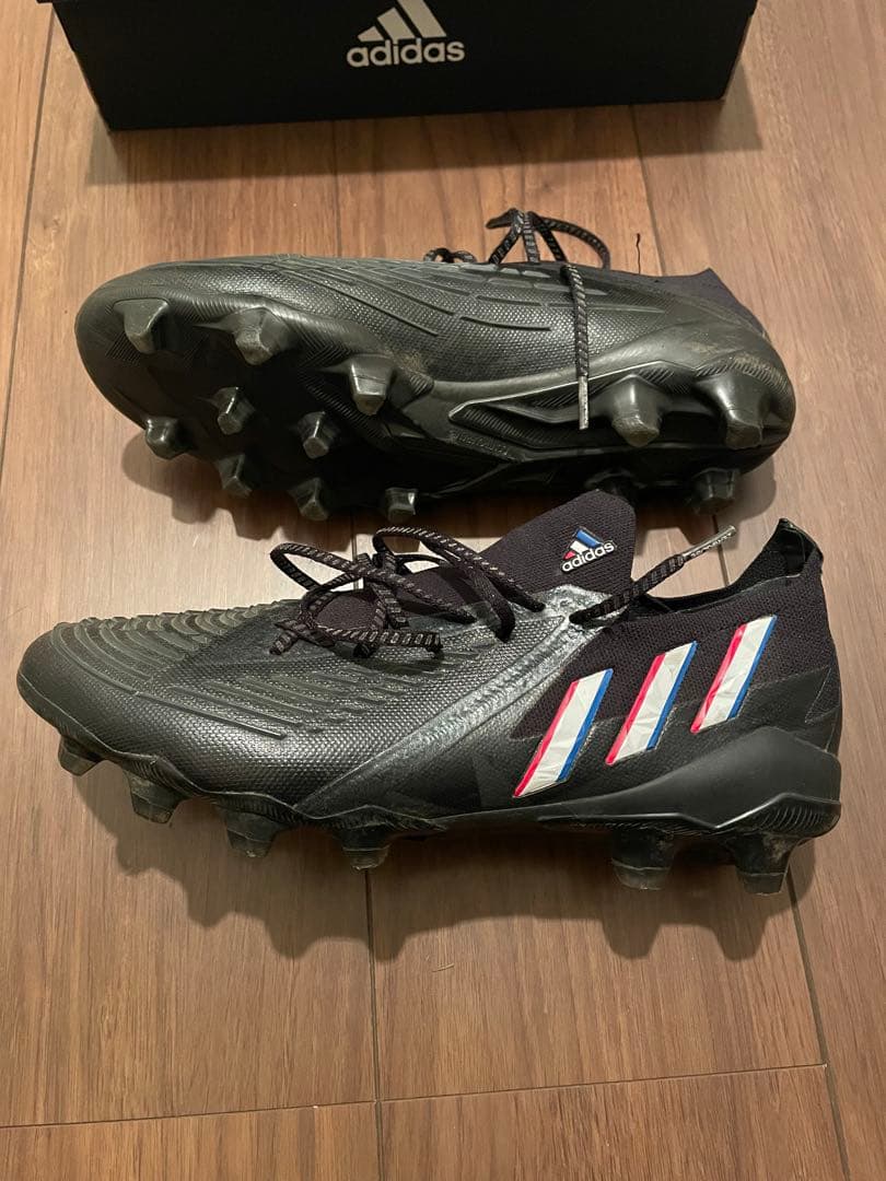 adidas プレデターエッジAG　トップモデル