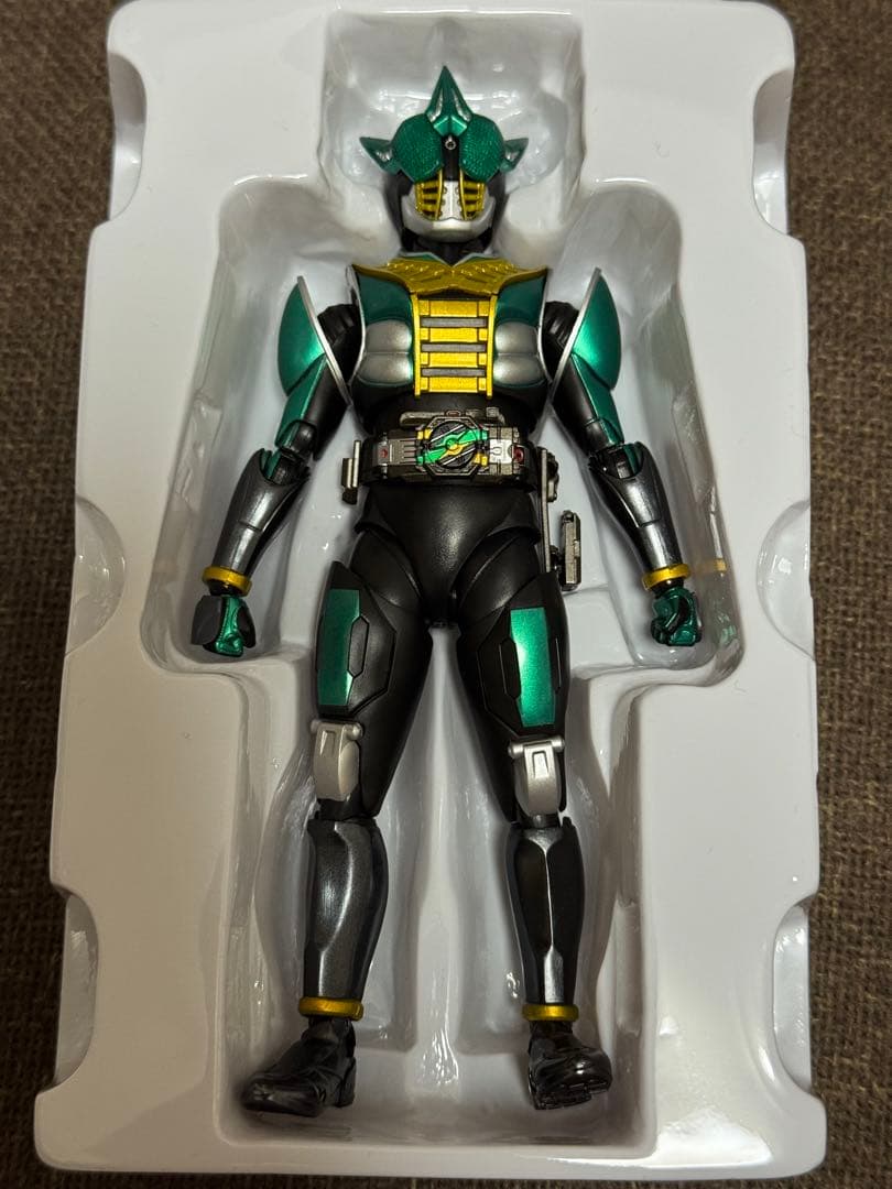 SHFiguarts （真骨彫製法）仮面ライダーゼロノス