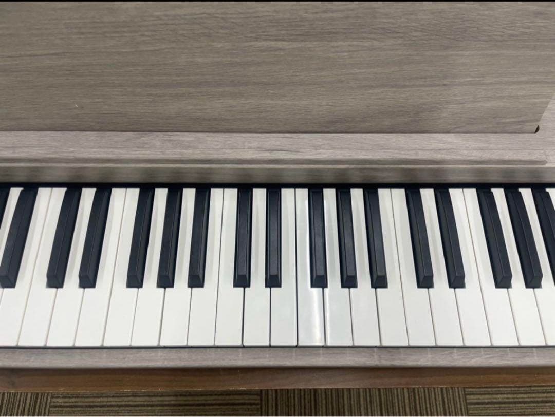 電子ピアノ88鍵盤　木目調ボディ　給電タイプ　ペダル付き