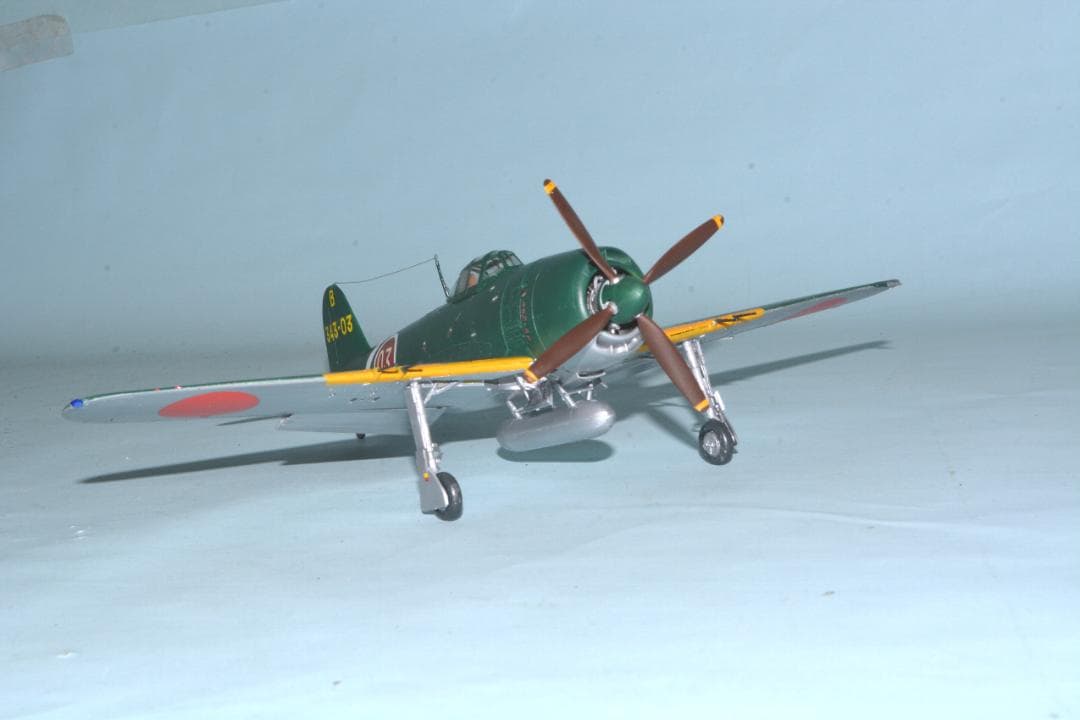 [完成品] 1/48 日本海軍　局地戦闘機『紫電改』海軍第343航空隊