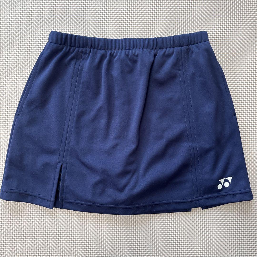 YONEX 4点セット　ラケット、ポロシャツ、スカート、バッグ【女性Mサイズ】