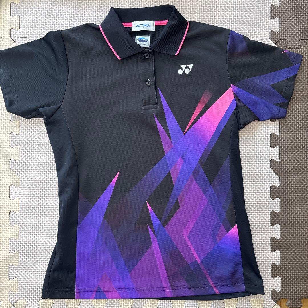 YONEX 4点セット　ラケット、ポロシャツ、スカート、バッグ【女性Mサイズ】