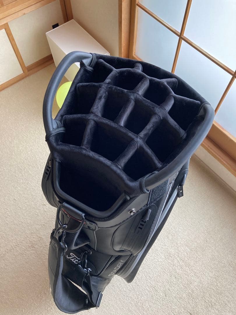 Titleist キャディバッグ ブラック・ホワイト