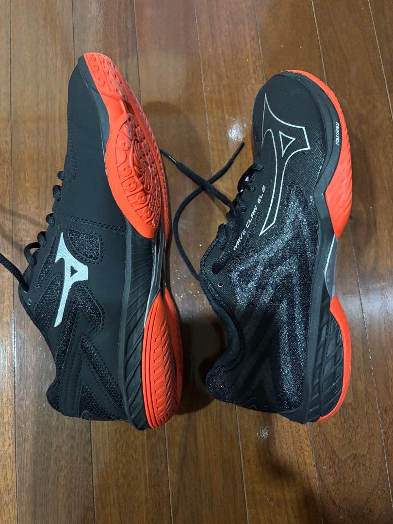 Mizuno バドミントンシューズ 4E ブラック/オレンジ