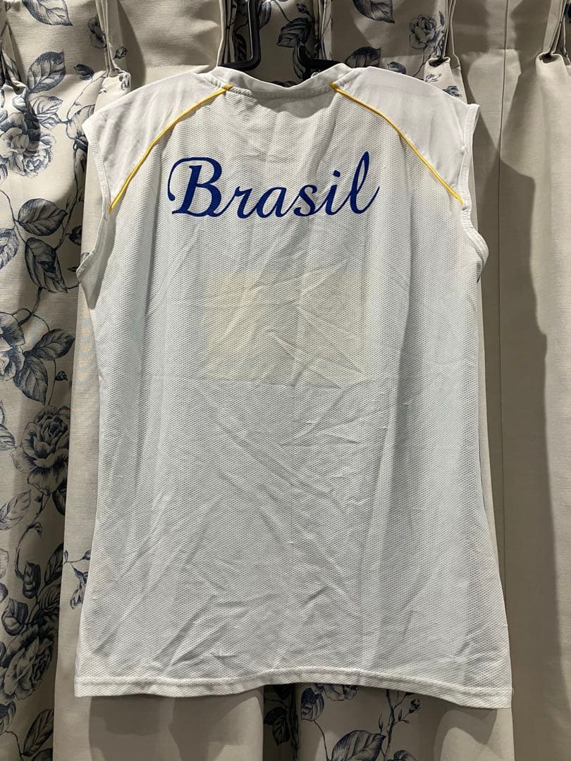ブラジル代表　バレーボール トレーニングシャツ サイン入り