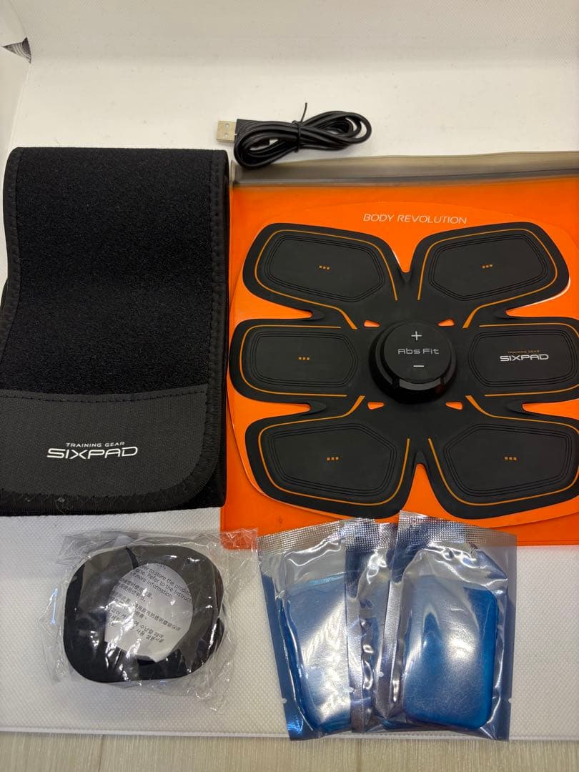【美品】ジェル付MTG SIXPAD アブズフィット2(Abs Fit 2)