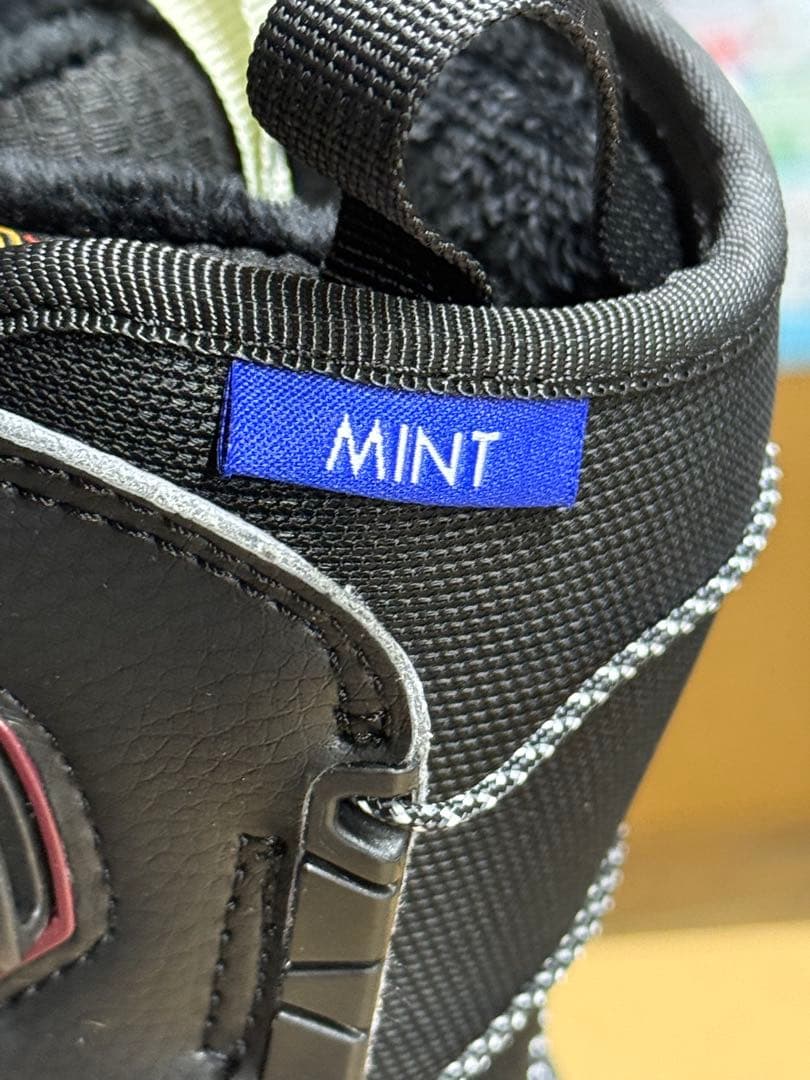burton mint 22.5 新品未使用 スピードレース バートン
