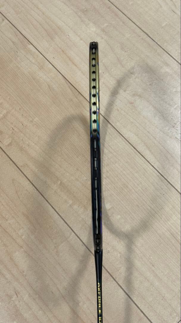 ラケット LI-NING AXFORCE100