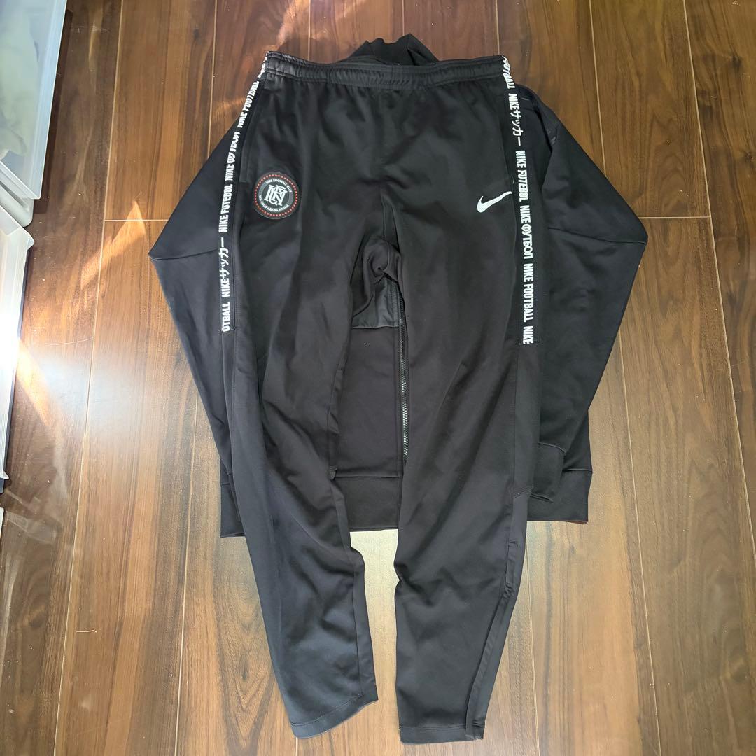 【美品】Nike FCブラック ジップアップ上下セット XLサイズ
