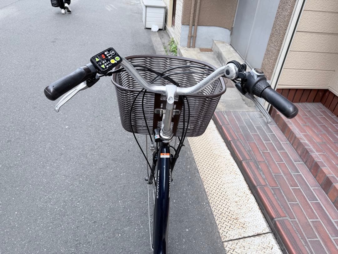 大阪府　ヤマハ　電動アシスト自転車 ネイビー 前カゴ付き