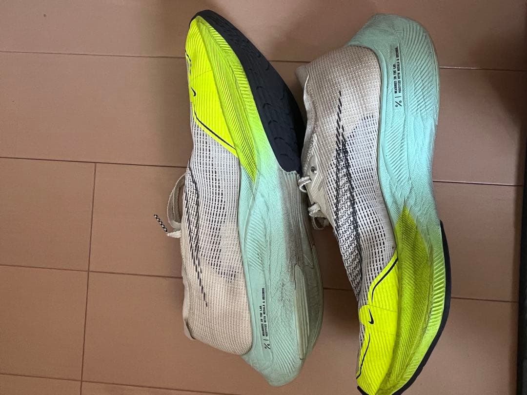 Nike ZoomX ヴェイパーフライ NEXT%2