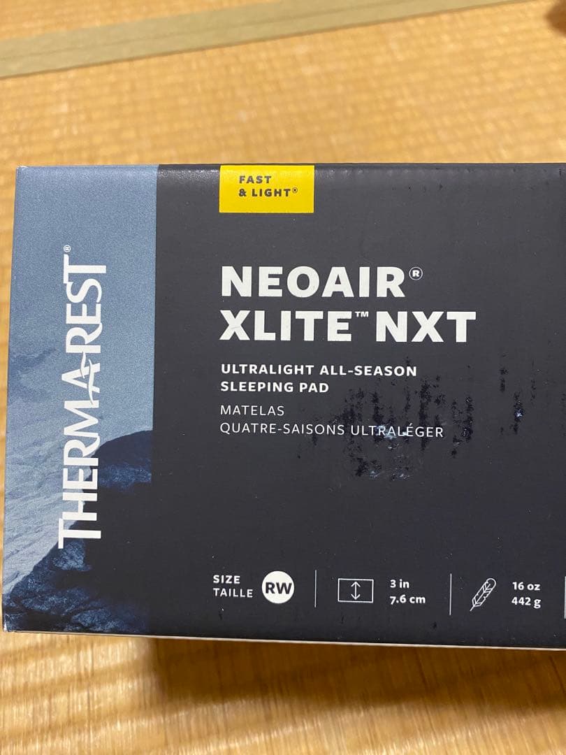 美品 ThermaRest ネオエアーXライト NXT RWレギュラーワイド