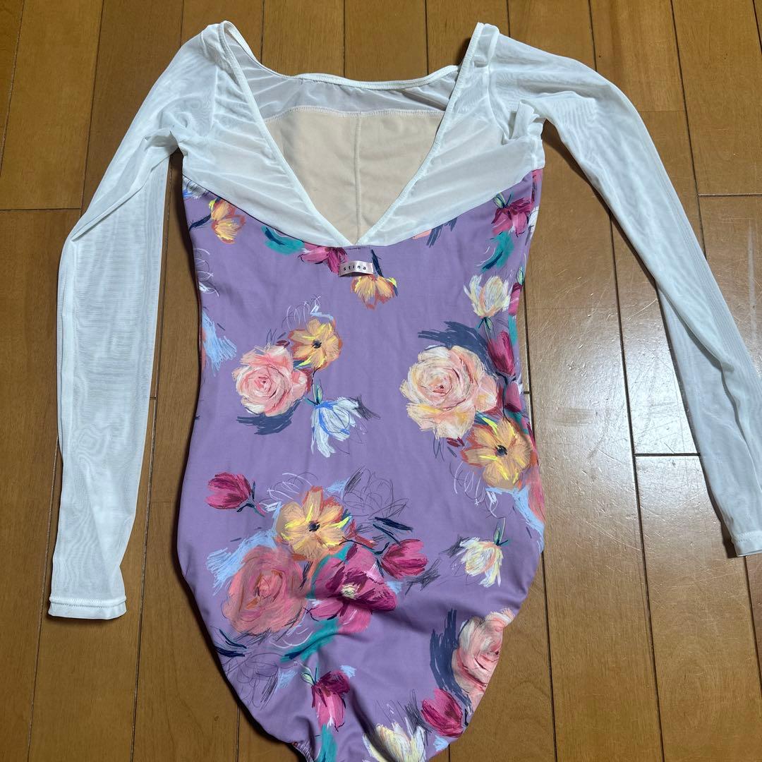 stina 長袖花柄レオタード　Mサイズ