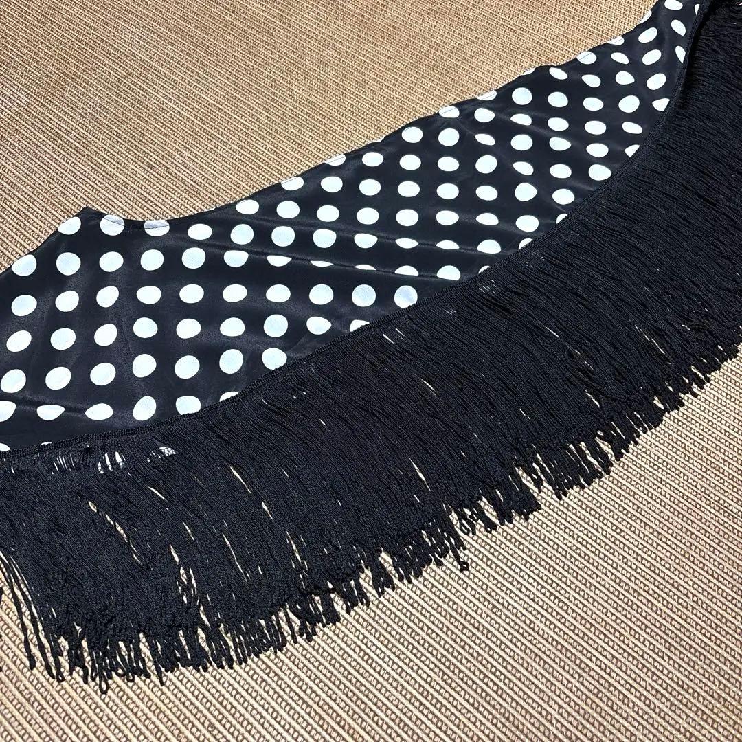 フラメンコ シージョ 白黒水玉