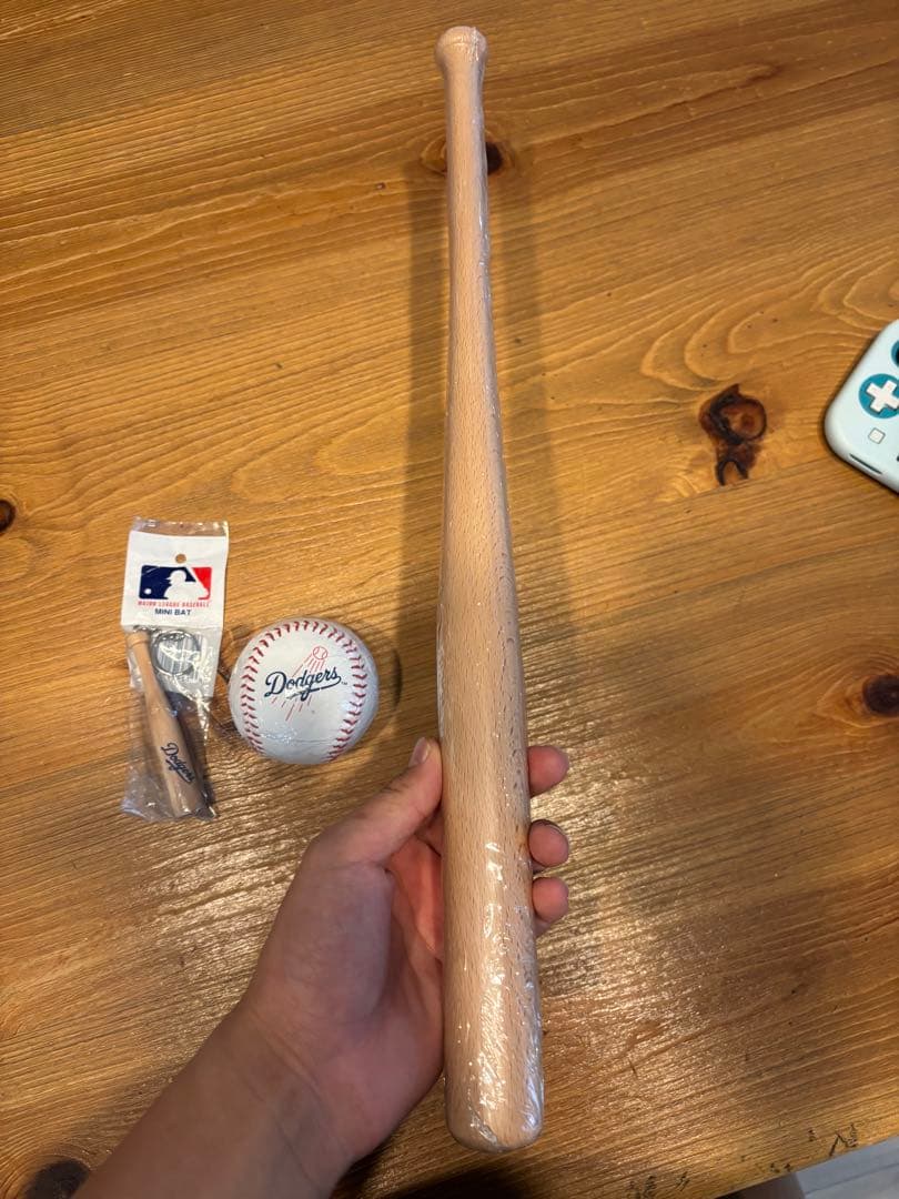 Dodgers 野球ボールとバットキーチェーンセット