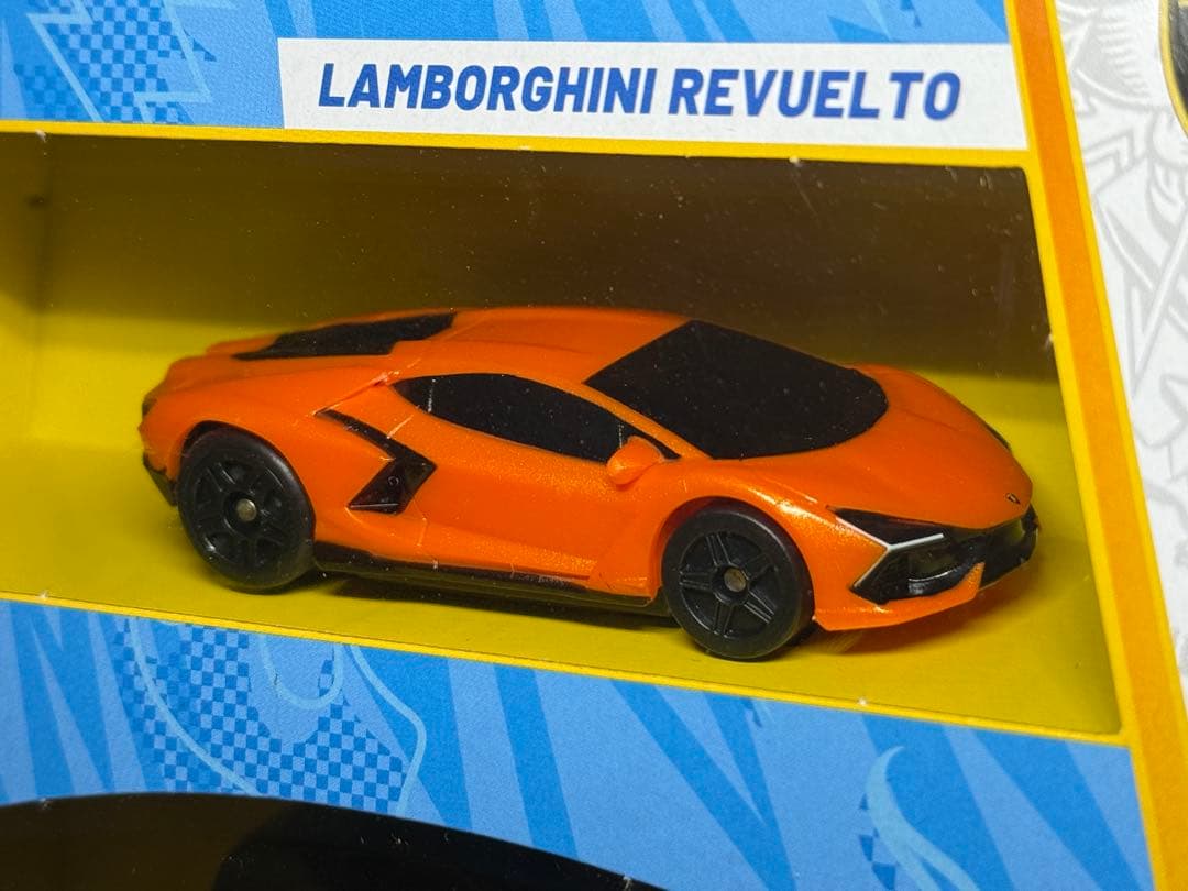 ホットウィール RC LAMBORGHINI REVUELTO