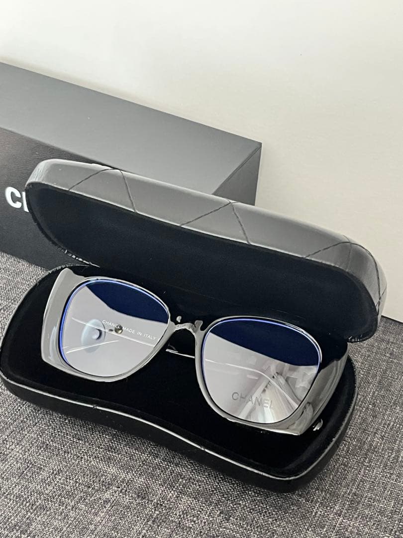 CHANEL ブラックフレーム 伊達メガネ　ノベルティ