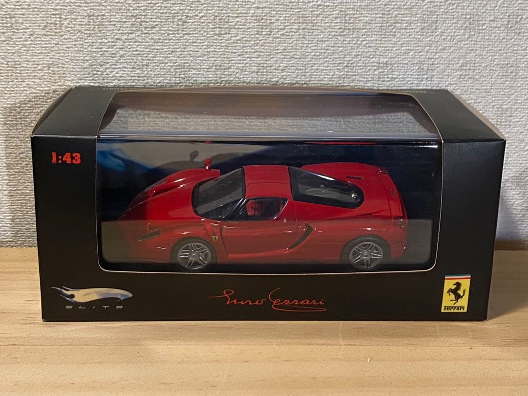 Ferrari Enzo Ferrari 1:43 赤