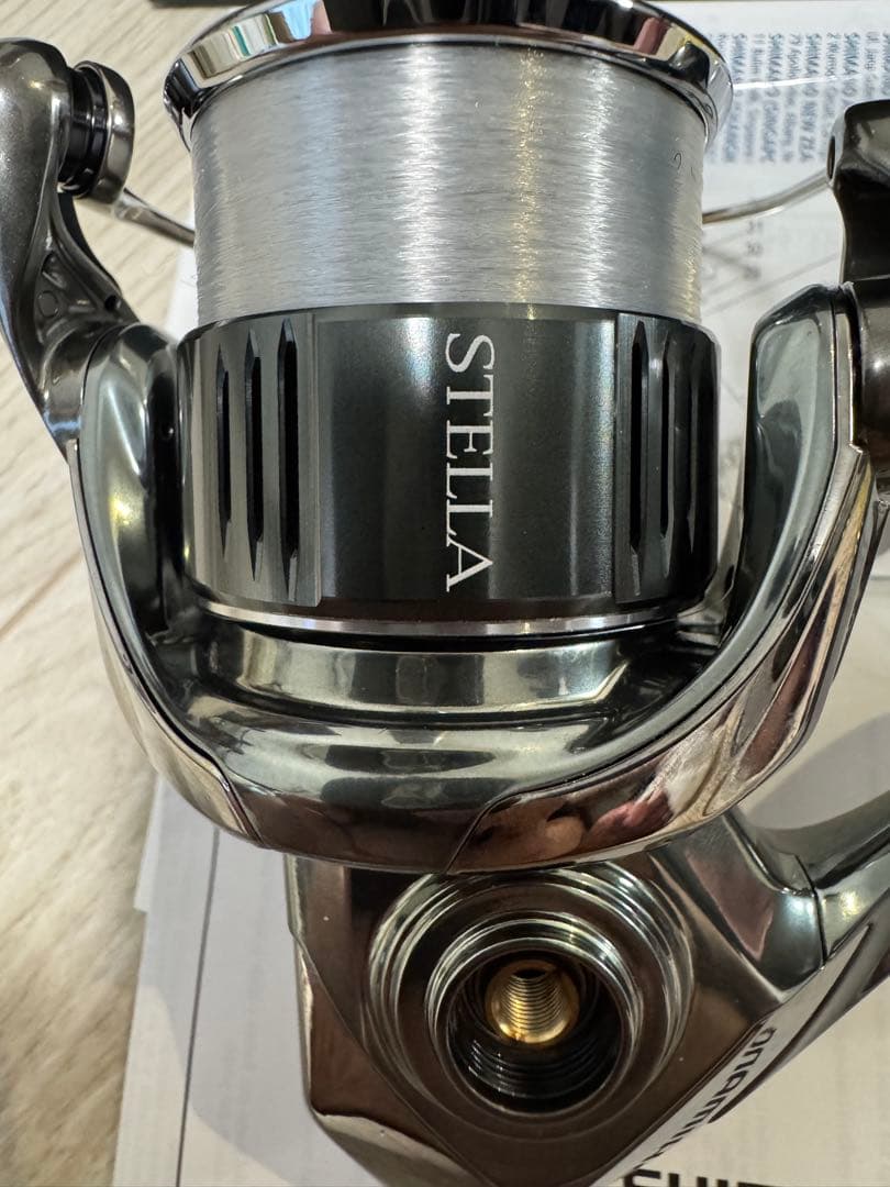 美品 シマノ 22 ステラ C2000S スピニングリール カスタムハンドル付