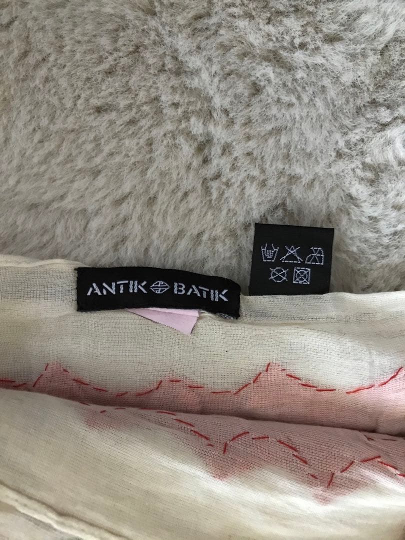 新品未使用　ANTIK BATIK バリ刺繍マルチクロス　タペストリー