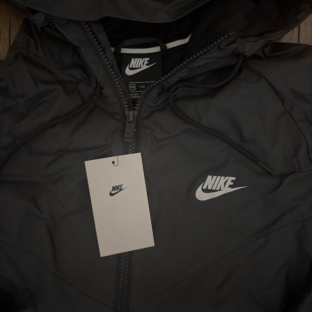 【未使用】NIKEナイキジャケットウィンドランナー AT5271-010/2XL