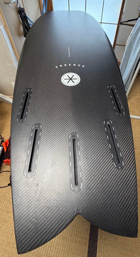 「埼玉、千葉手渡し限定」ESSENCE　カーボンサーフボード