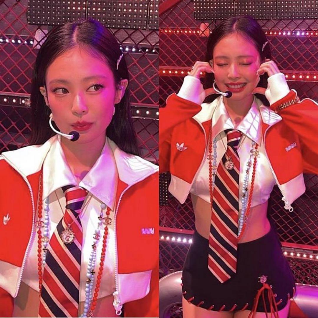 BLACKPINK ジェニ　Mantra ネクタイ　JENNIE ジェニー 公式