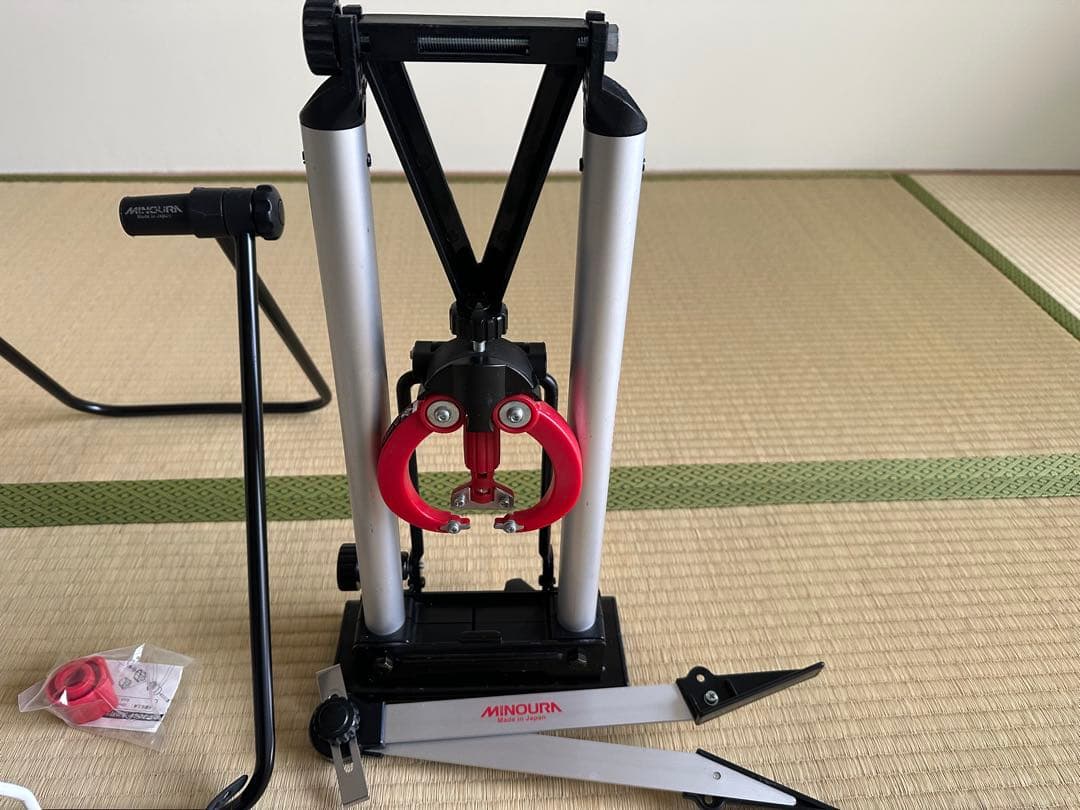 KUOTA KHARMA ロードバイク 振れ取り台他付き